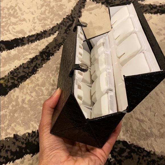 Jewelry case! - Picture 4 of 4